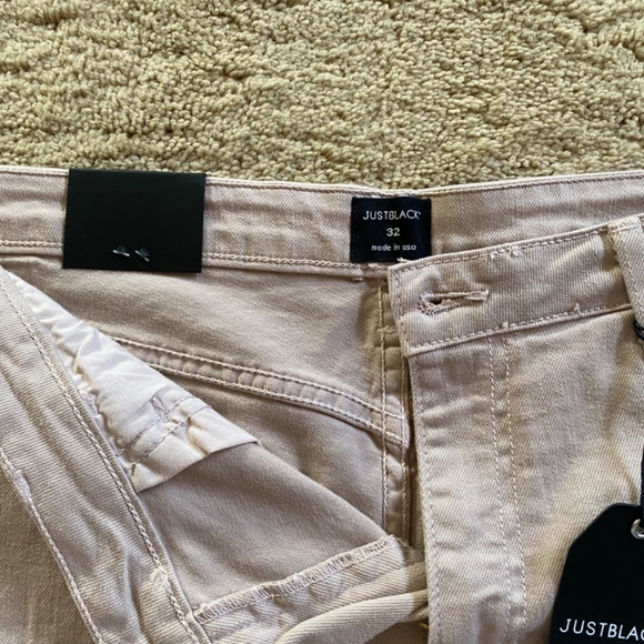 Shorts - Picture 2 of 5